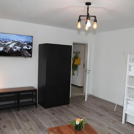 Apartment Gaestehaus Zum Rhein Rheinhausen