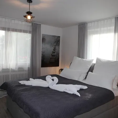 Gaestehaus Zum Rhein Apartment *